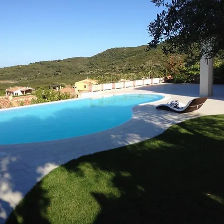 With 3 In San Teodoro, With Wonderful Sea View, Private Po Villa *